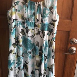 Women’s Size 16 Fit and flare dress